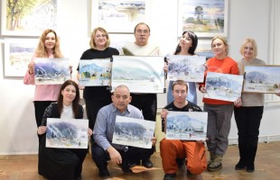 В Салавате открылась выставка художника Джамиля Ахметгалиева