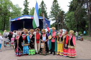Коллектив "Ак тирмэ" пердставил Башкортостан на фестивале в Карелии