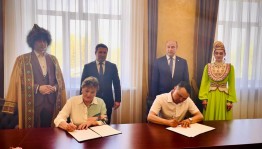 Нефтекамская госфилармония РБ и Госансамбль песни и танца «Агидель» РТ подписали соглашение о культурном сотрудничестве