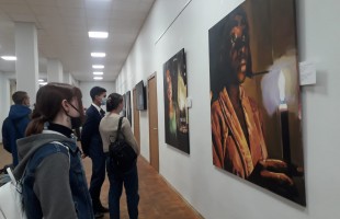 В Уфе открылась выставка картин художника из Нигерии