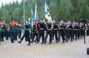 Баш ҡалала «Хәрби бейеклек» республика автор патриотик йырҙар фестивале үтте