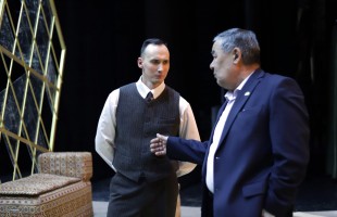 Возвращение «Красного паши»: Башдрамтеатр представил премьеру спектакля о  Кариме Хакимове
