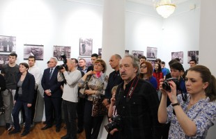 В Уфе впервые открылась выставка уникальных фотографий академика Игоря Курчатова