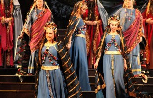 В Башкирском театре оперы и балета представили предпремьерный показ костюмов к опере "Аттила"