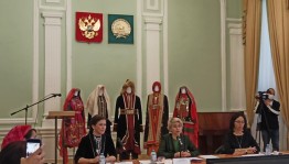 11 сентября прошёл круглый стол «Национальный костюм как отражение самобытной культуры народа»