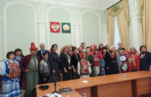 11 сентября прошёл круглый стол «Национальный костюм как отражение самобытной культуры народа»