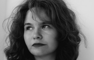 Художник Катрин Эдельвак представляет Уфу на выставке в Санкт-Петербурге