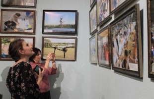 В Нацмузее РБ открылась фотовыставка, посвящённая аэрокосмической школе им. У.Н. Султанова