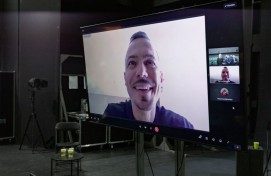 Актёры и творческая команда спектакля «Остаться человеком» встретились с прототипом главного героя