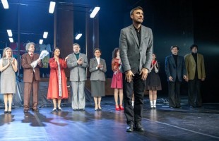 Уфимский татарский театр «Нур» открыл новый сезон премьерой спектакля по пьесе Мустая Карима