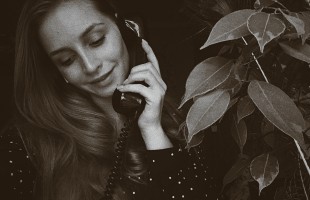 Международный фестиваль искусств «Точка доступа» представляет спектакль по телефону, доступный в любой точке мира