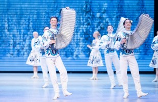 В Уфе состоялся совместный концерт ансамбля имени Файзи Гаскарова и ансамбля имени Михаила Годенко