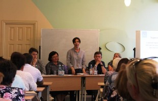 В Уфе состоялся круглый стол на тему "Дефицит драматургического материала для детских и молодёжных театров"
