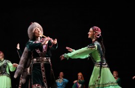 Состоялись гастроли Ансамбля Гаскарова по Сибири в рамках программы «Мы – Россия» Состоялись гастроли Ансамбля Гаскарова по Сибири в рамках программы «Мы – Россия»