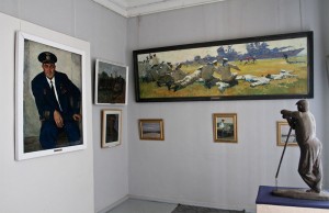 Радий Хабиров в ходе рабочей поездки в Мелеузовский район посетил Воскресенскую картинную галерею