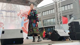 Быть модным и оставаться верным традициям: в Уфе прошёл показ одежды в этно-стиле
