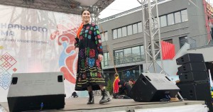 Быть модным и оставаться верным традициям: в Уфе прошёл показ одежды в этно-стиле