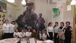 Артисты Башкирского государственного театра кукол встретились со школьниками