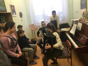 В Салавате воспитанники детского дома посетили музыкальный колледж