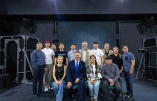 Башкирский театр драмы имени Мажита Гафури представил премьеру спектакля о специальной военной операции