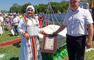 На сабантуе в Башкортостане приготовили самый большой корот в стране