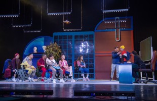 В Салаватском башкирском драматическом театре состоялась премьера спектакля «Всем кого касается»