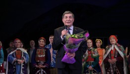 В Уфе прошел бенефис Олега Ханова