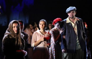 Театры Башкортостан приглашают вместе отпраздновать День защитника Отечества