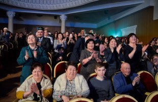 В Уфе поздравили с юбилеем народного артиста Башкортостана Ишмората Ильбакова