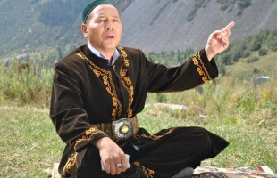 Жюри всероссийского фестиваля сказителей возглавит известный манасчи из Кыргызской Республики Талантаалы Бакчиев