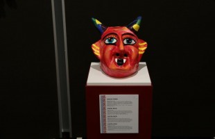 В Национальном музее РБ начала работу выставка масок народов мира