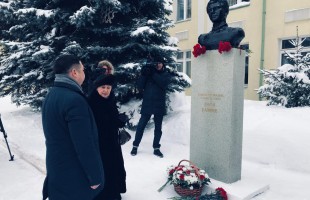 В Башкирской республиканской гимназии-интернат №1 имени Рами Гарипова почтили память Поэта