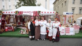 Соломенные куклы и драники из Беларуси на Фестивале национальных культур «Улица дружбы»