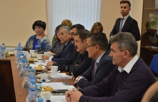 В Уфе в рамках празднования Дня народного единства состоялся круглый стол