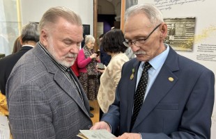 В Национальном музее Республики Башкортостан открылась выставка «Яныбай Хамматов. Золотой мост в историю»