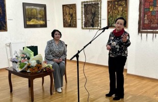 Солнцеворот Земфиры Галимовой: Юбилейная выставка представляет ретроспективу талантливого художника и педагога