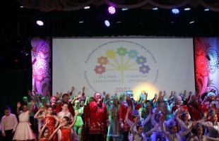 Республиканский фестиваль народных коллективов самодеятельного художественного творчества «Дуҫлыҡ гөлләмәһе» продолжает работу