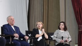 Герои нашего времени приняли участие в обсуждении работ международного кинофестиваля "Свой путь"