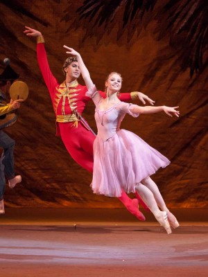 Большой театр покажет онлайн балет «Щелкунчик»