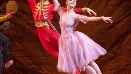 The Bolshoi theatre will show the "Nutcracker" ballet