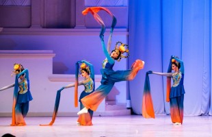 Ансамбль Гаскарова представляет программу «Вихрь танца в Рождество» в Уфе