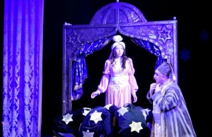 Башкирский государственный театр кукол отметил день рождения спектаклем «Тысяча и одна ночь»