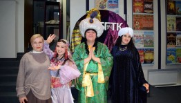 Башкирский государственный театр кукол отметил день рождения спектаклем «Тысяча и одна ночь»