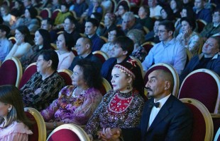 Мастер курая и наставник поколений: В Уфе чествовали известного кураиста и профессора Азата Аиткулова