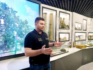 Герой России из Башкирии Денис Чернавин передал личные вещи в музей