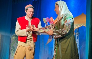 Туймазинский татарский театр открыл новогодний марафон благотворительным показом