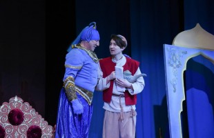 Туймазинский татарский театр открыл новогодний марафон благотворительным показом