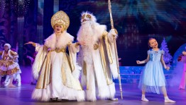 Финалистка «Театрального Приволжья» перевоплотилась в Снегурочку