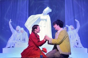 «Снежная королева» открыла череду новогодних чудес в Салаватском театре