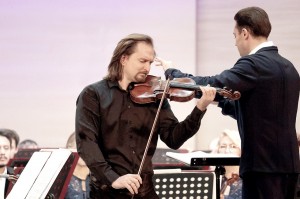 Госоркестр Башкортостана завершил VII Зимний фестиваль вместе с известным скрипачом Сергеем Поспеловым